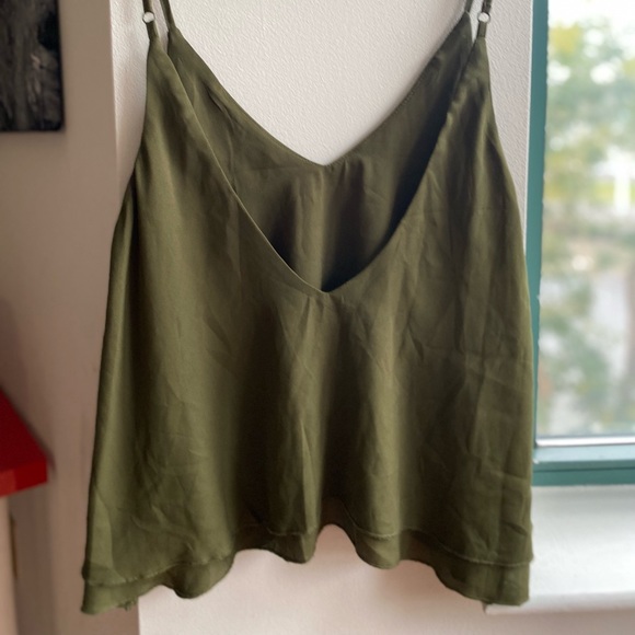 Green Tobi flowy tank top | Size L - Picture 4 of 5